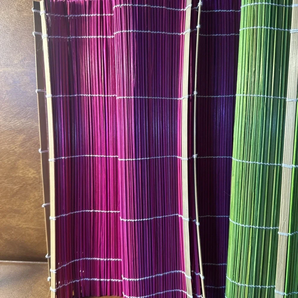 Vtg Bright Pink+Green Bamboo Wooden Stick Matchstick Placemats 17